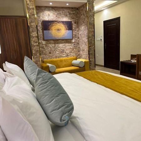 MOMENTS HOTEl فندق لحظات جدة المظهر الخارجي الصورة