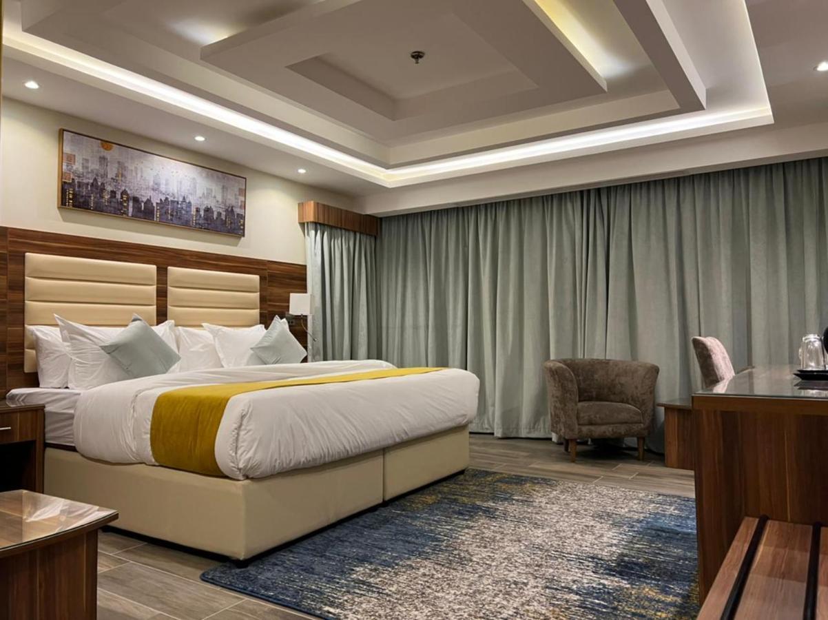 MOMENTS HOTEl فندق لحظات جدة المظهر الخارجي الصورة