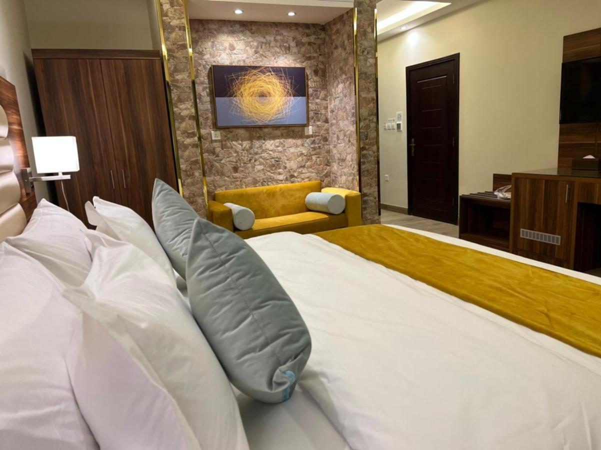 MOMENTS HOTEl فندق لحظات جدة المظهر الخارجي الصورة